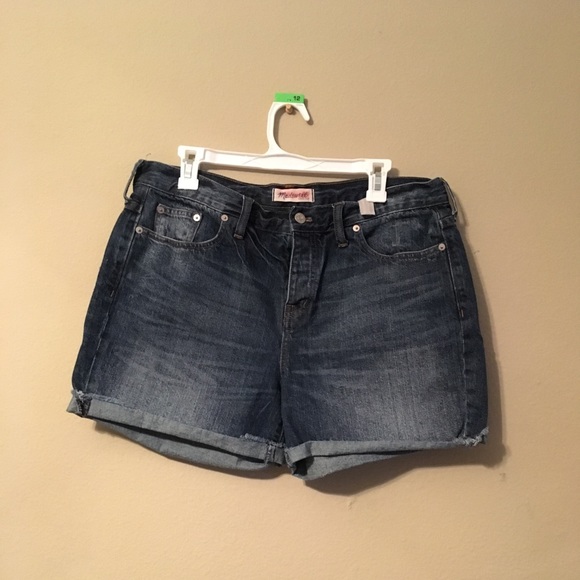Madewell Pants - Madewell High Rise Boyfriend Shorts